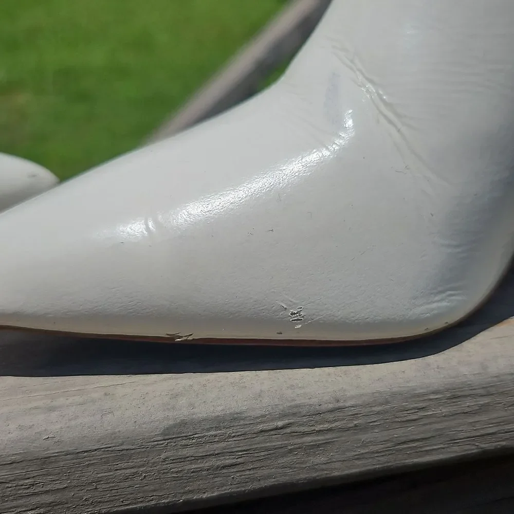 Tory Burch White Patent Leather Pointed Toe Heels – Size 8.5